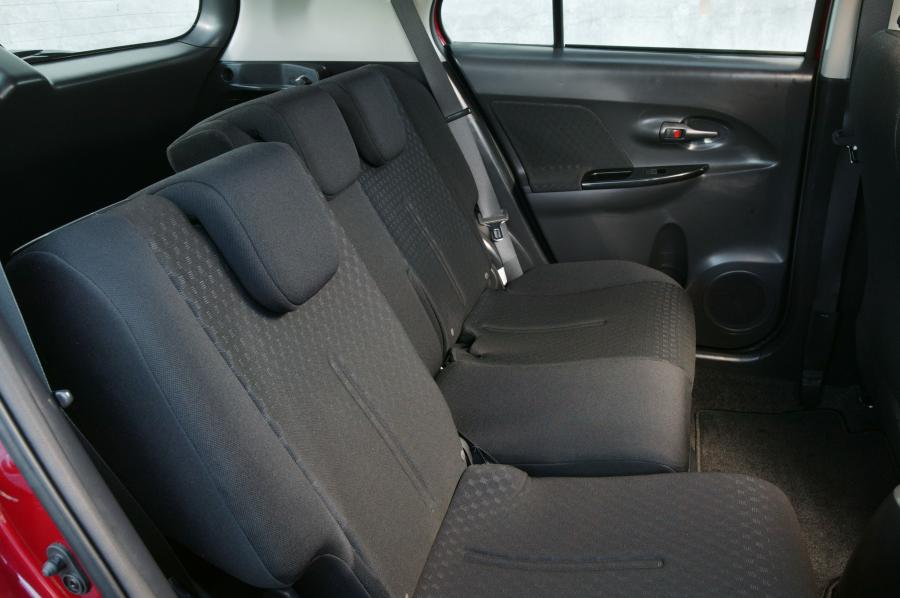  Scion xD 2007 года  (фото 29 из 113)